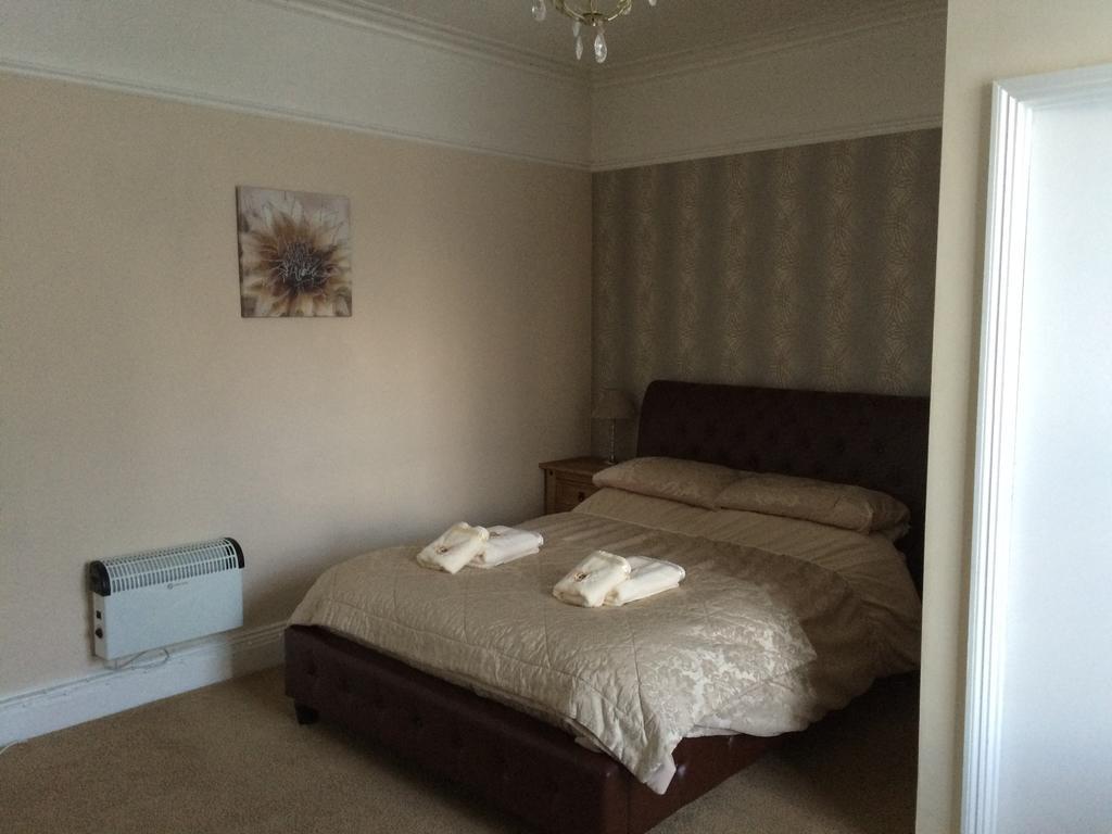 Hilbury Court Hotel Trowbridge Eksteriør bilde