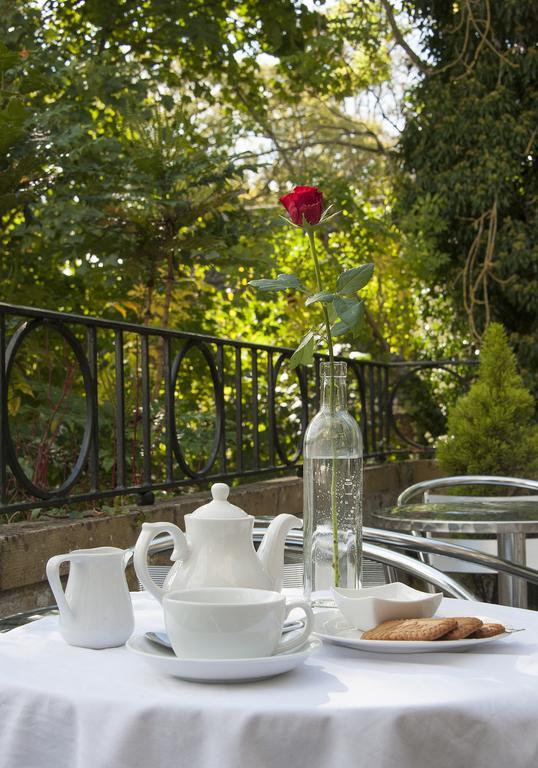 Hilbury Court Hotel Trowbridge Eksteriør bilde