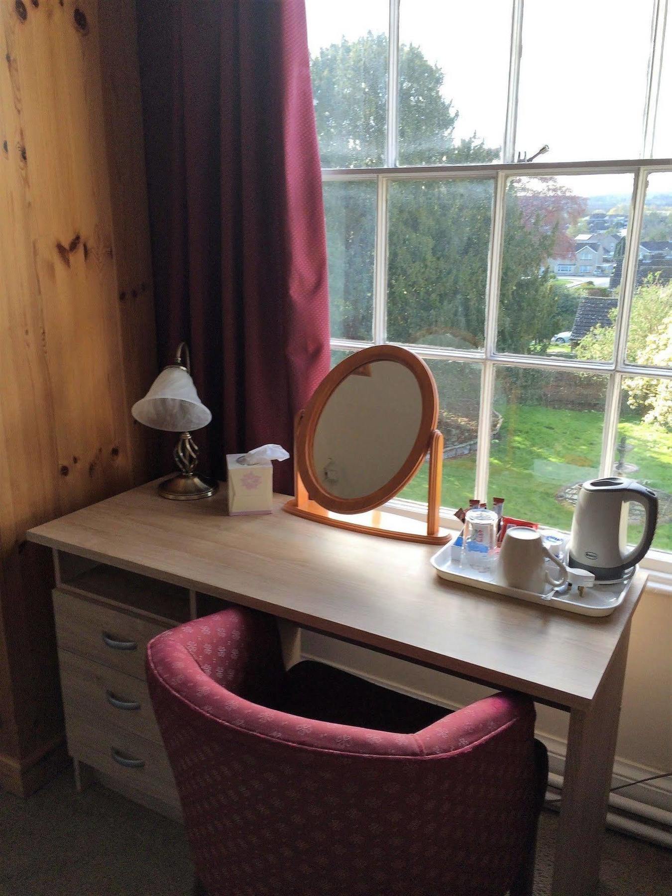 Hilbury Court Hotel Trowbridge Eksteriør bilde
