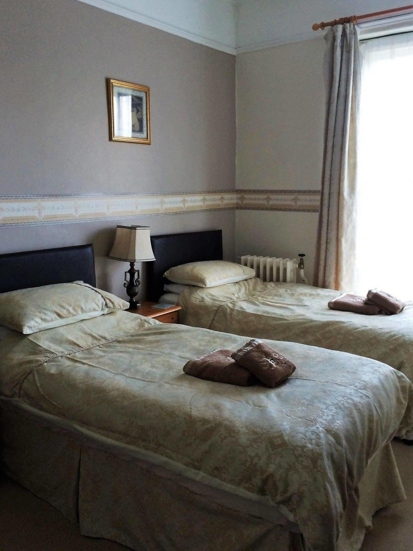 Hilbury Court Hotel Trowbridge Eksteriør bilde